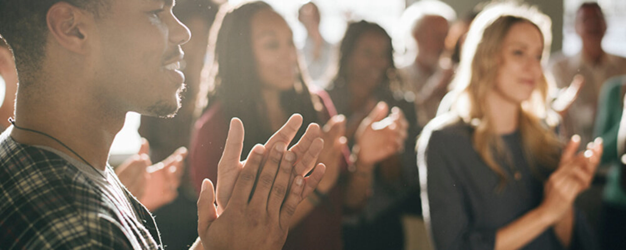 diverse-people-clapping-after-session (1)