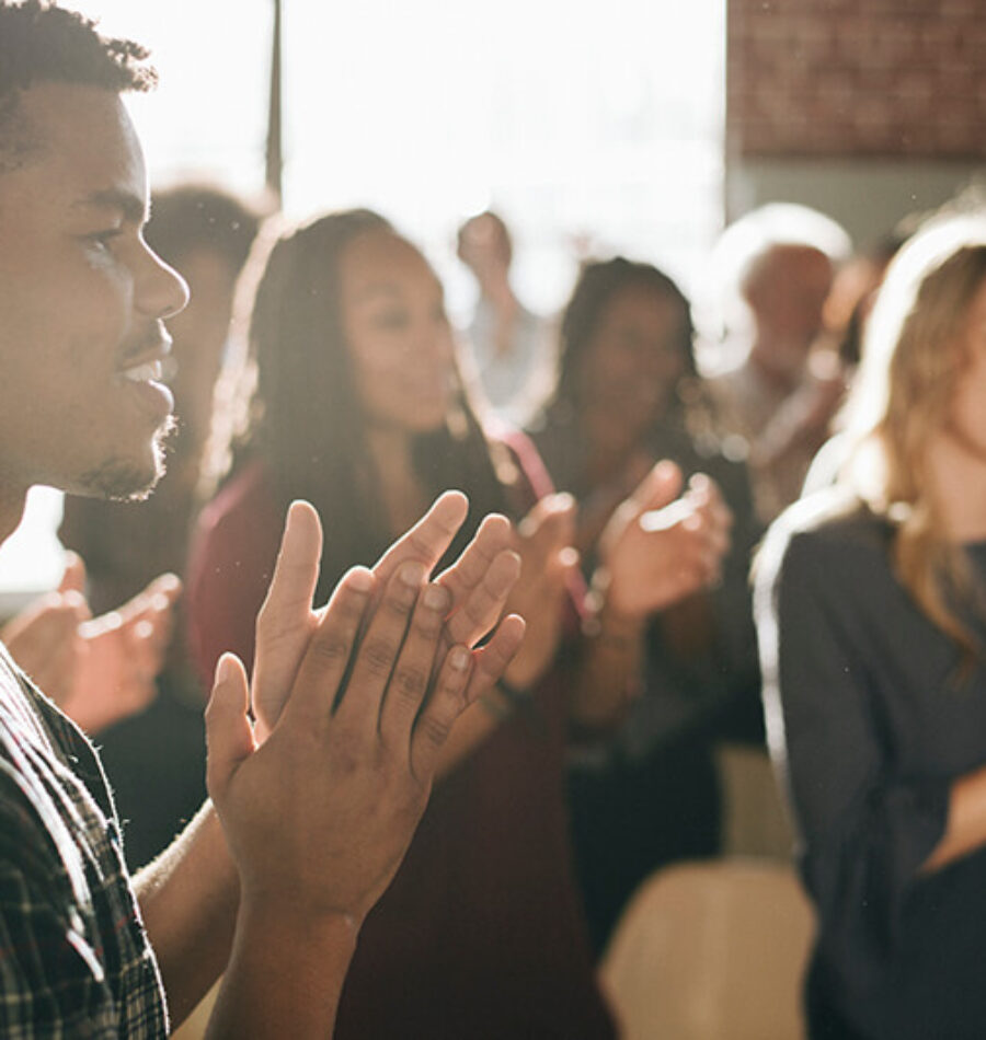 diverse-people-clapping-after-session (1)
